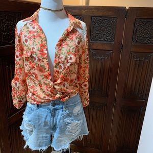 LA boutique flower & lace button up